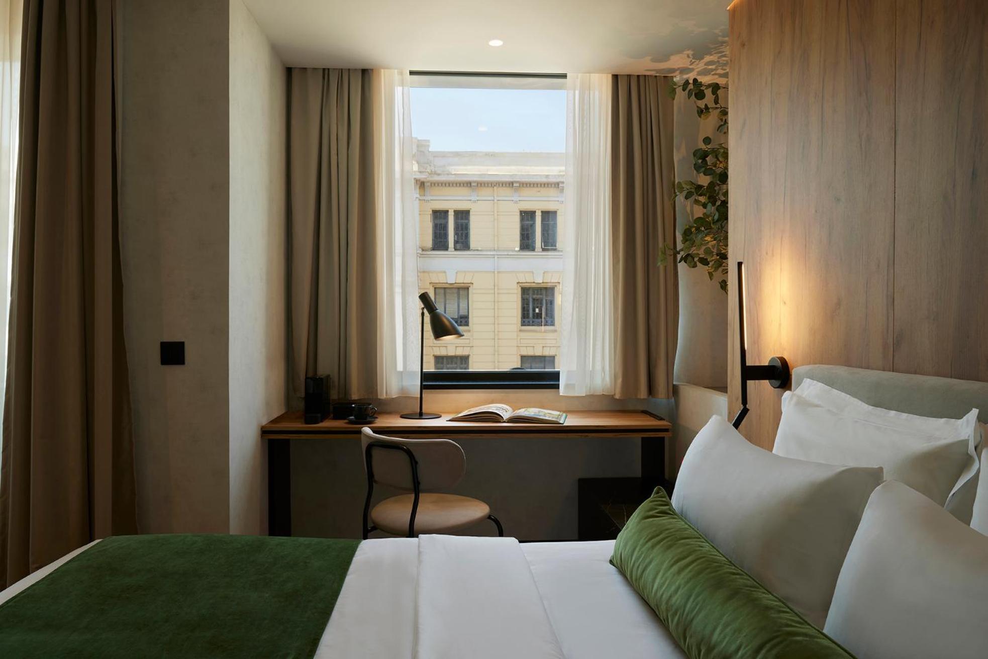 The Port Square Hotel Piraeus Room photo